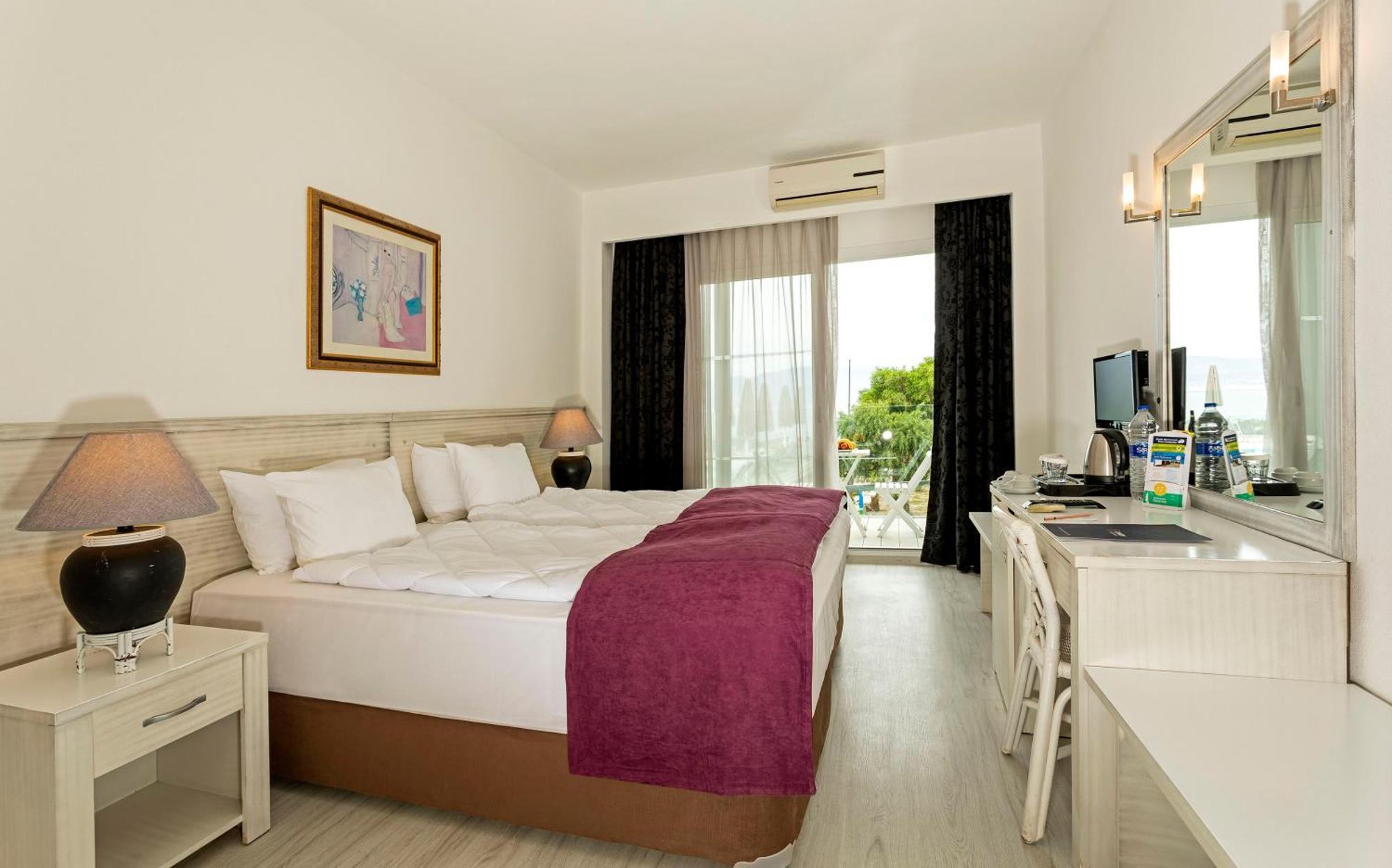 Charm Beach Hotel Akyarlar Buitenkant foto